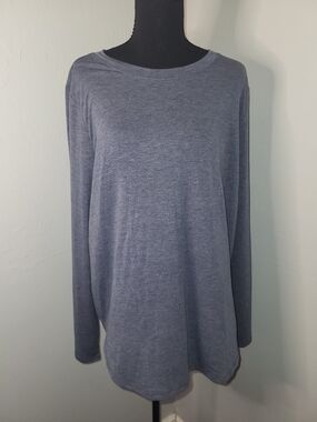 SO Women's Long-Sleeve Crewneck Top - Gray